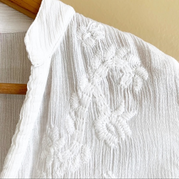 LILLY PULITZER white popover embroidered RELISTED - Picture 4 of 12